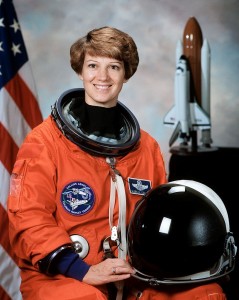 2016-03-21-7 Famous Women Veterans-Eileen Collins-wiki